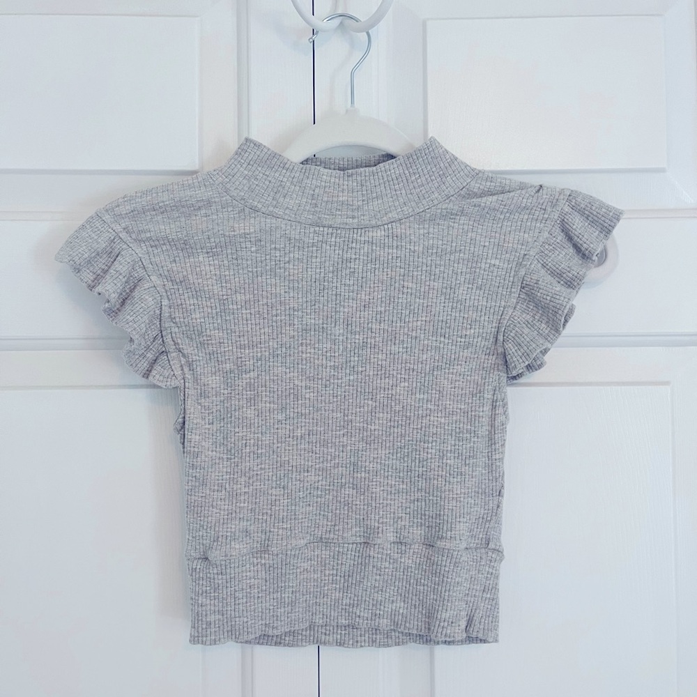 Storia Ruffle Sleeve Crop Top